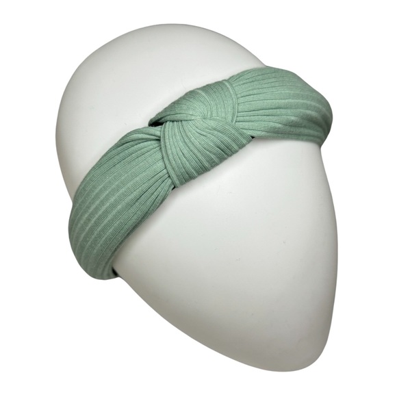 Sage green Knot headband - Picture 6 of 6